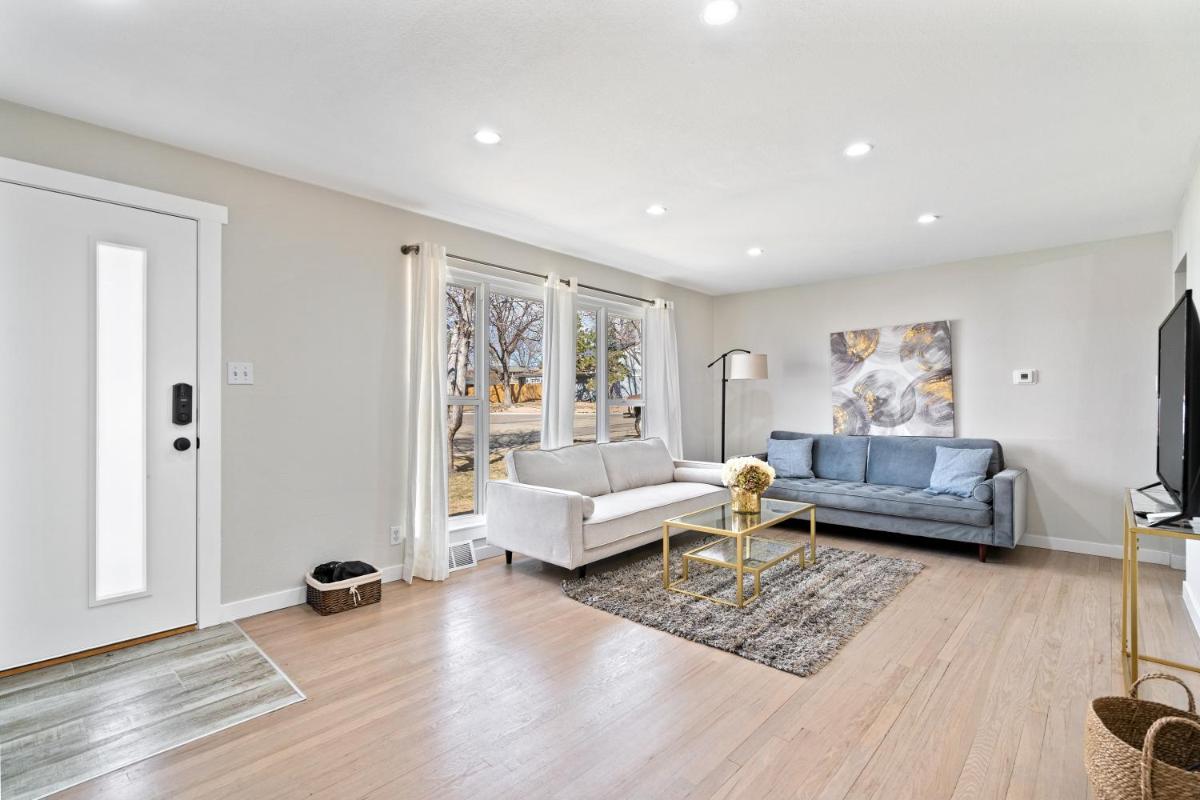 @ Marbella Lane - Neat and Modern Home in Arvada - Housity