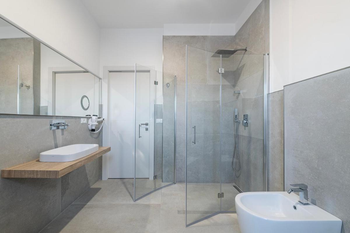 Azzurra Aparthotel - Housity