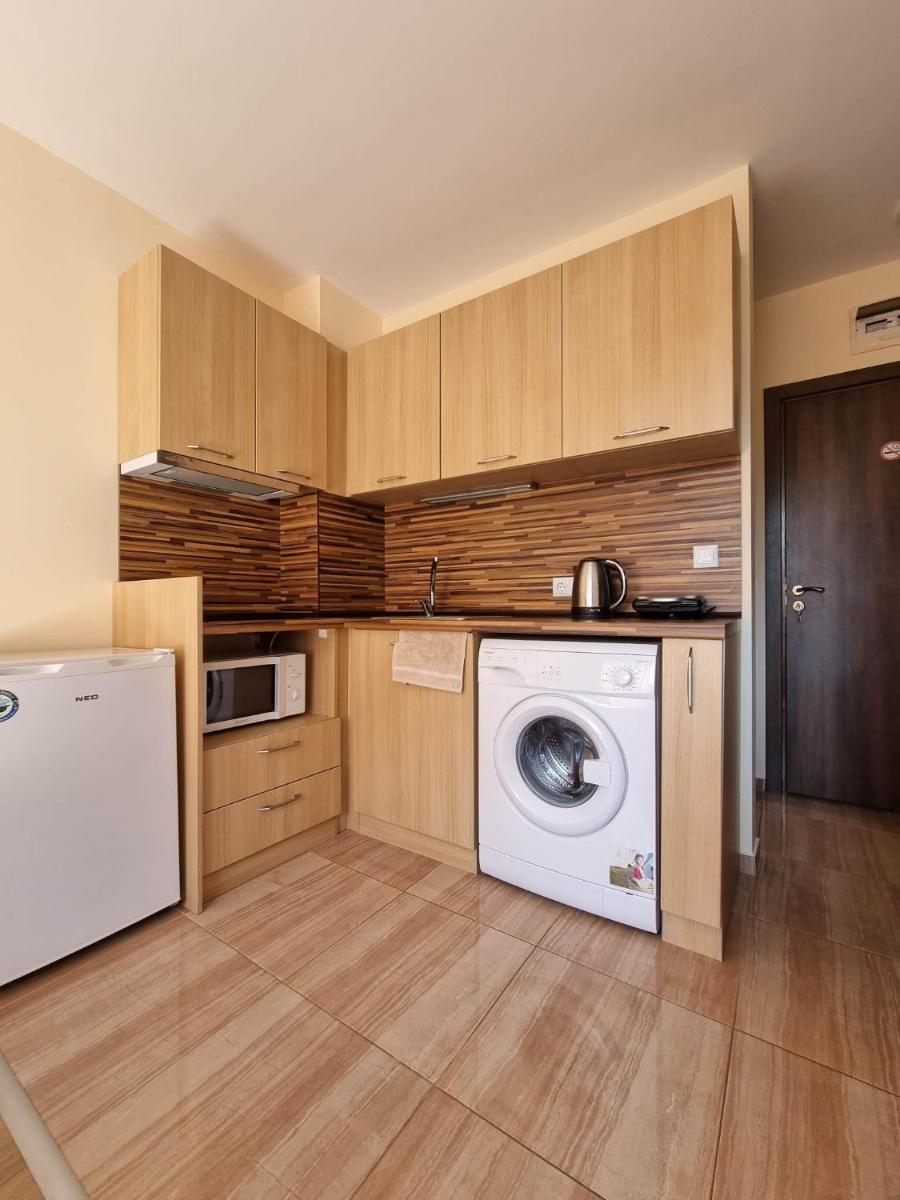 Deluxe Admiral Plaza - Housity