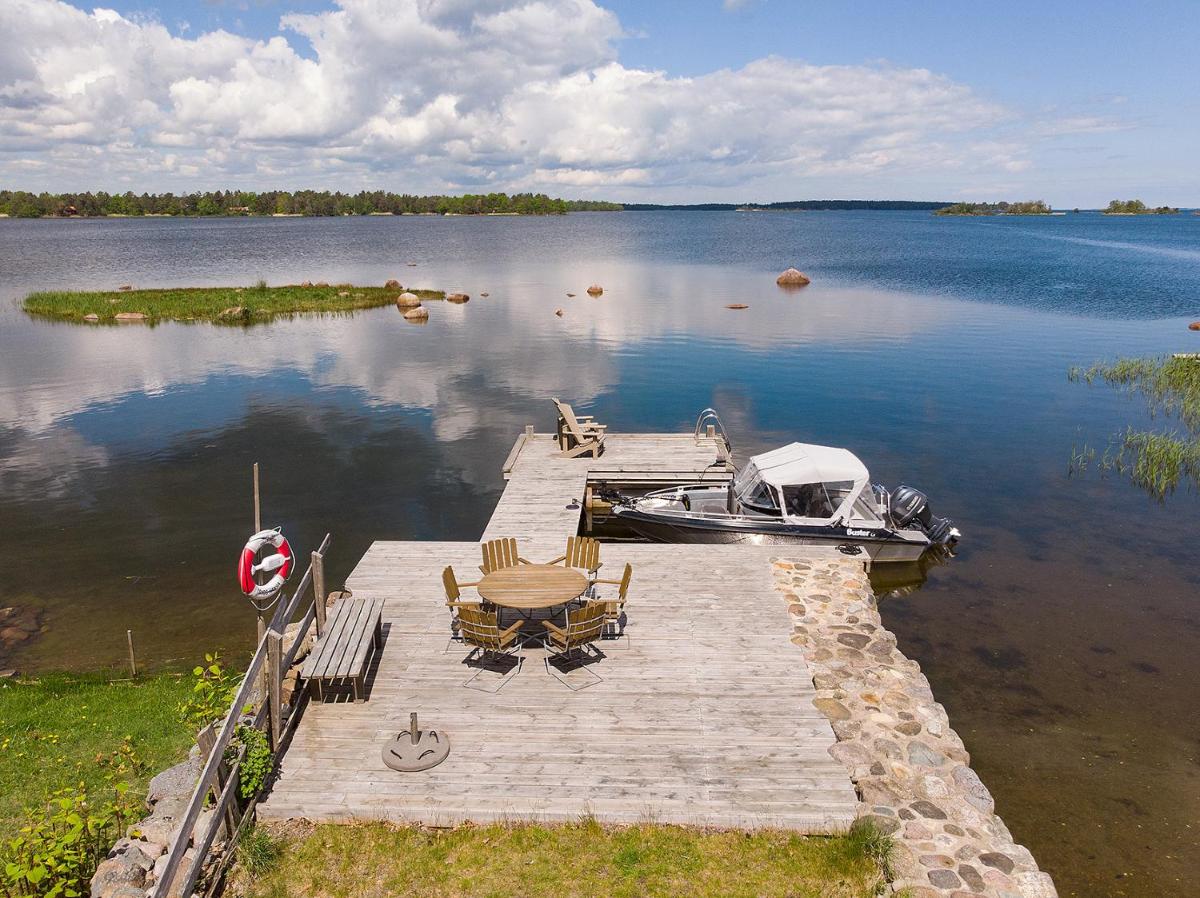 Holiday house in Drag with a unique location and lake plot - Housity