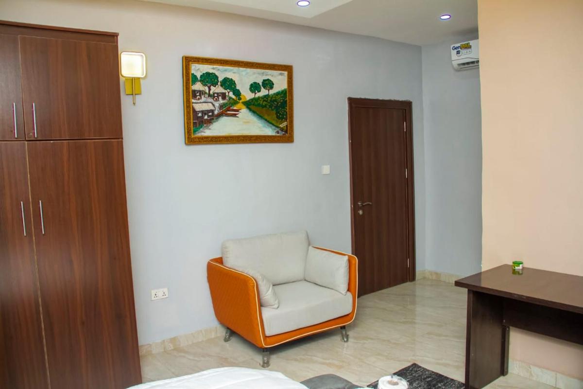 House 13, Wuye Abuja - Housity