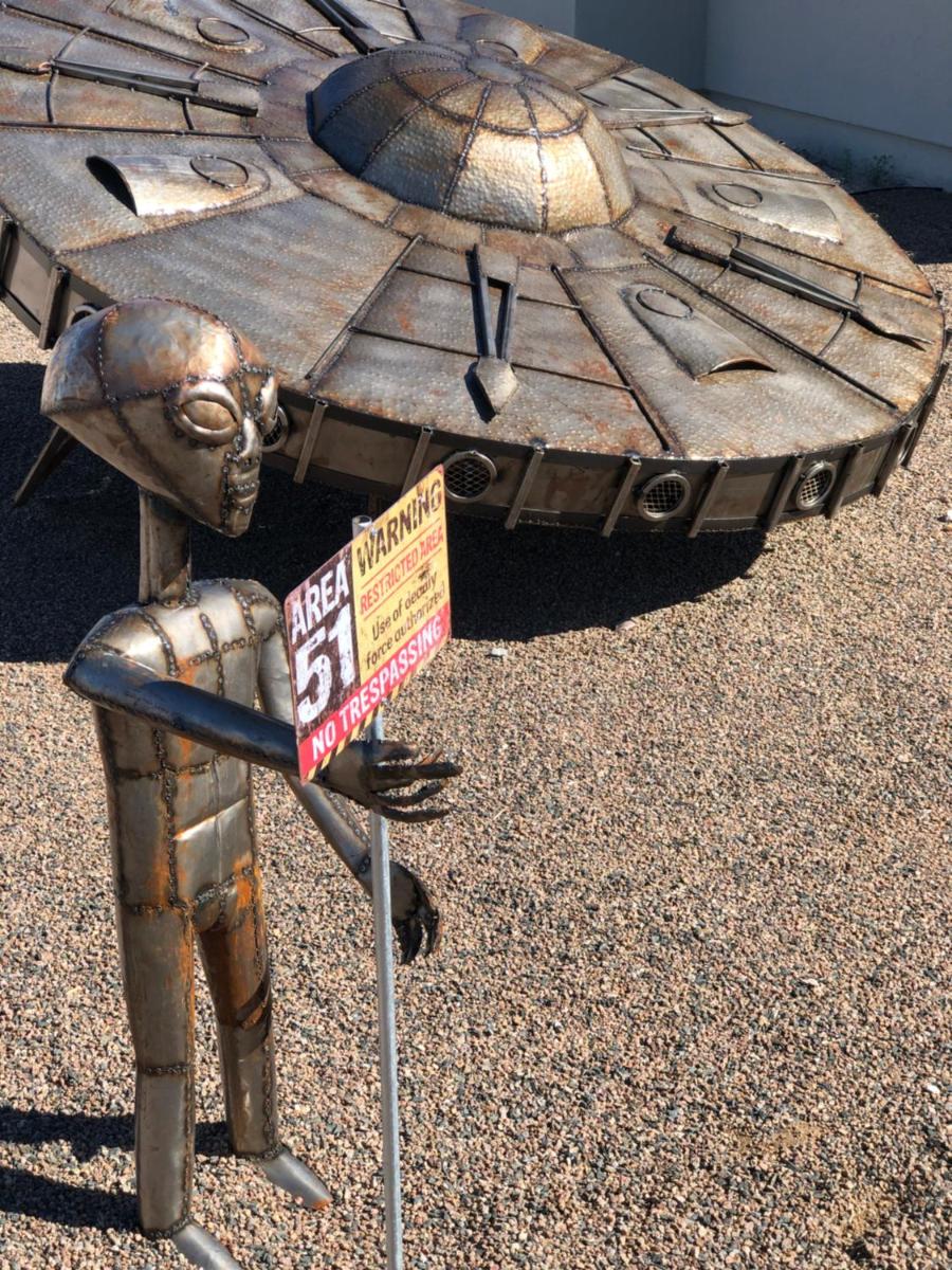 Area 51 Annex - Alien Lake Escape - Housity