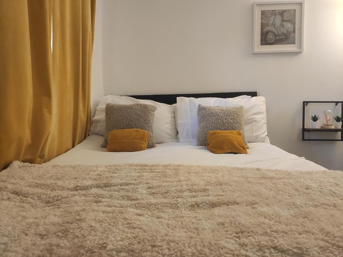 Convenient 1 Bedroom Apartment in the Inner-City - Housity