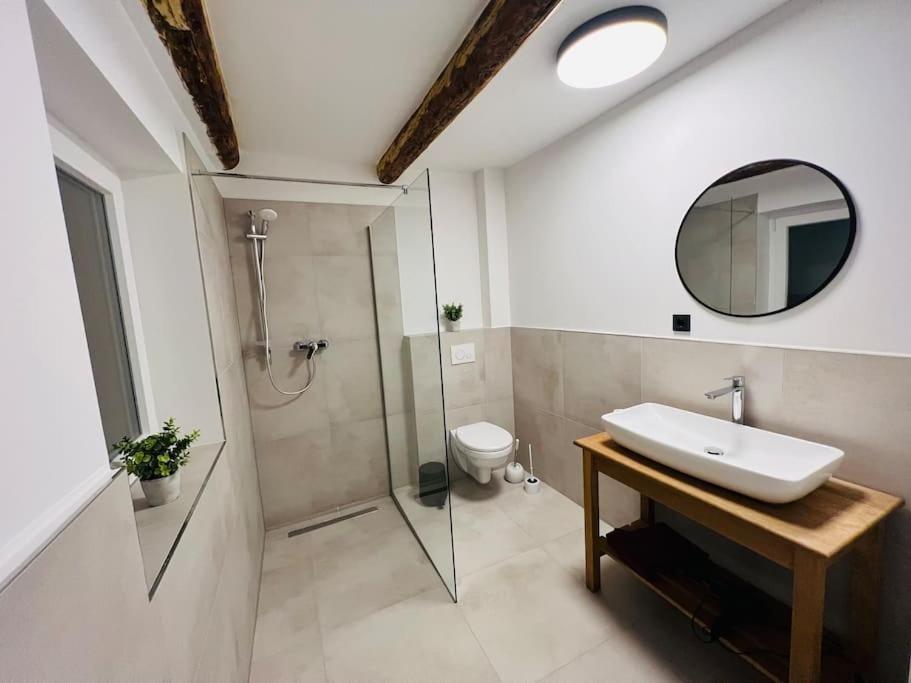 Traumhaus•7Beds•CoWorking•Wifi•3ParkingSpaces - Housity