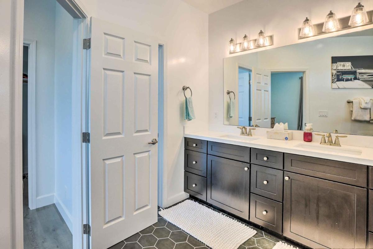 Stunning Getaway Less Than 1 Mi to Grover Beach! - Housity