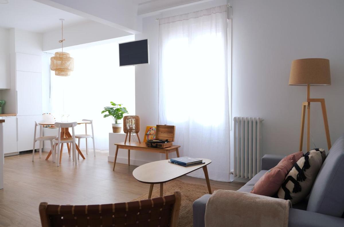Bright and modern apartment in Bilbao city center - Housity