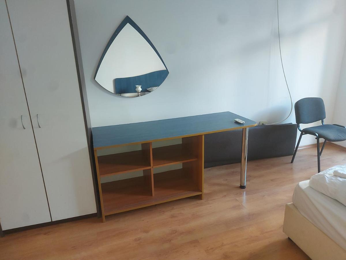 Studio and 1bedroom apartment Burgas - Economy - Housity
