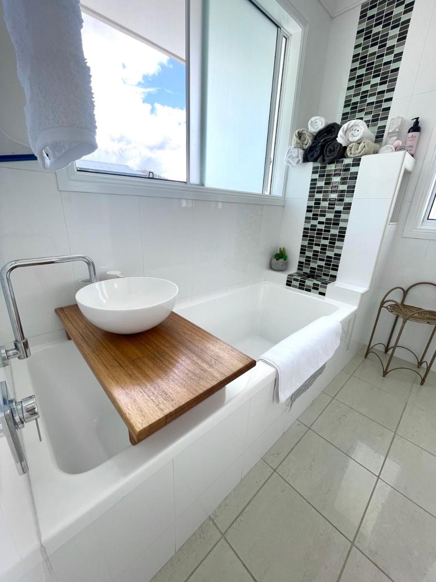 Diggers Beach Villa Coffs Harbour - Housity