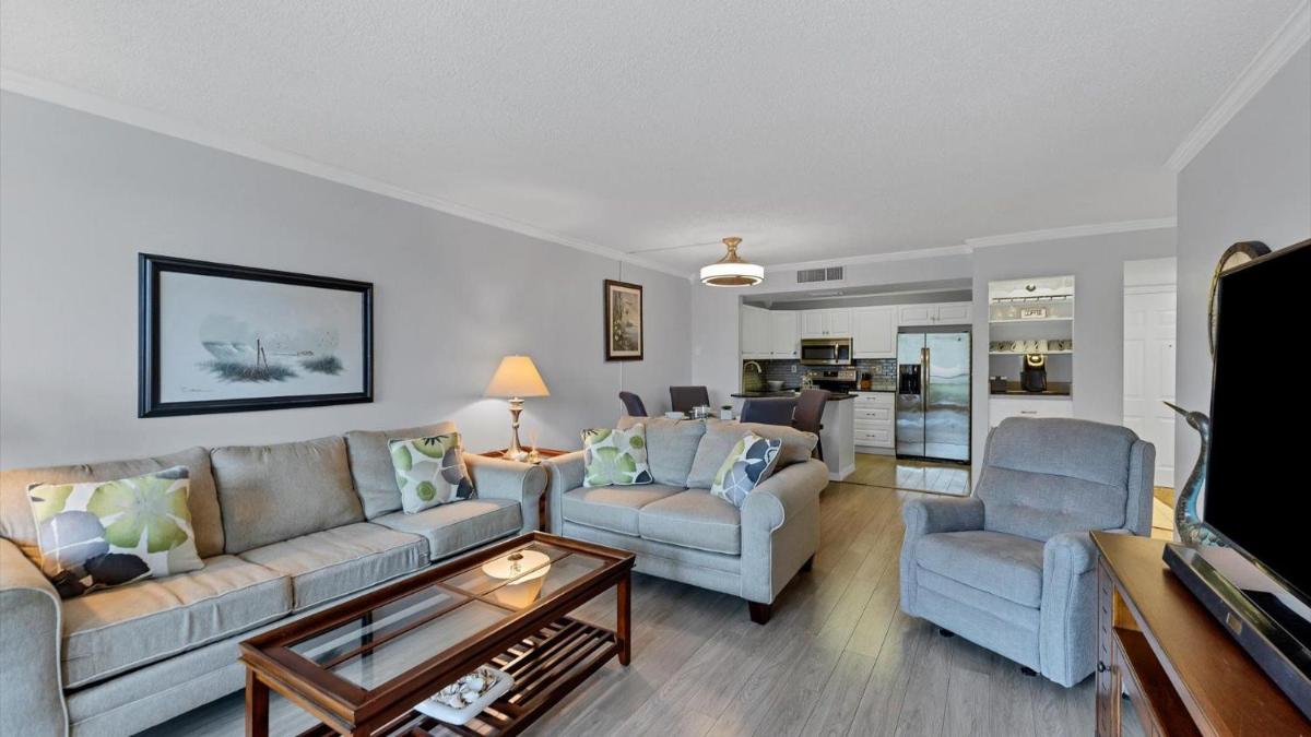 25188 Marion Ave Unit C103 - Housity