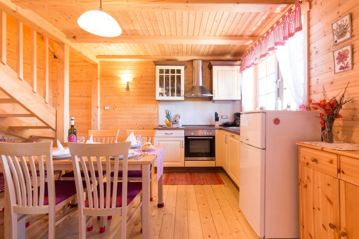 Holiday house with a parking space Ravna Gora, Gorski kotar - 20300 - Housity