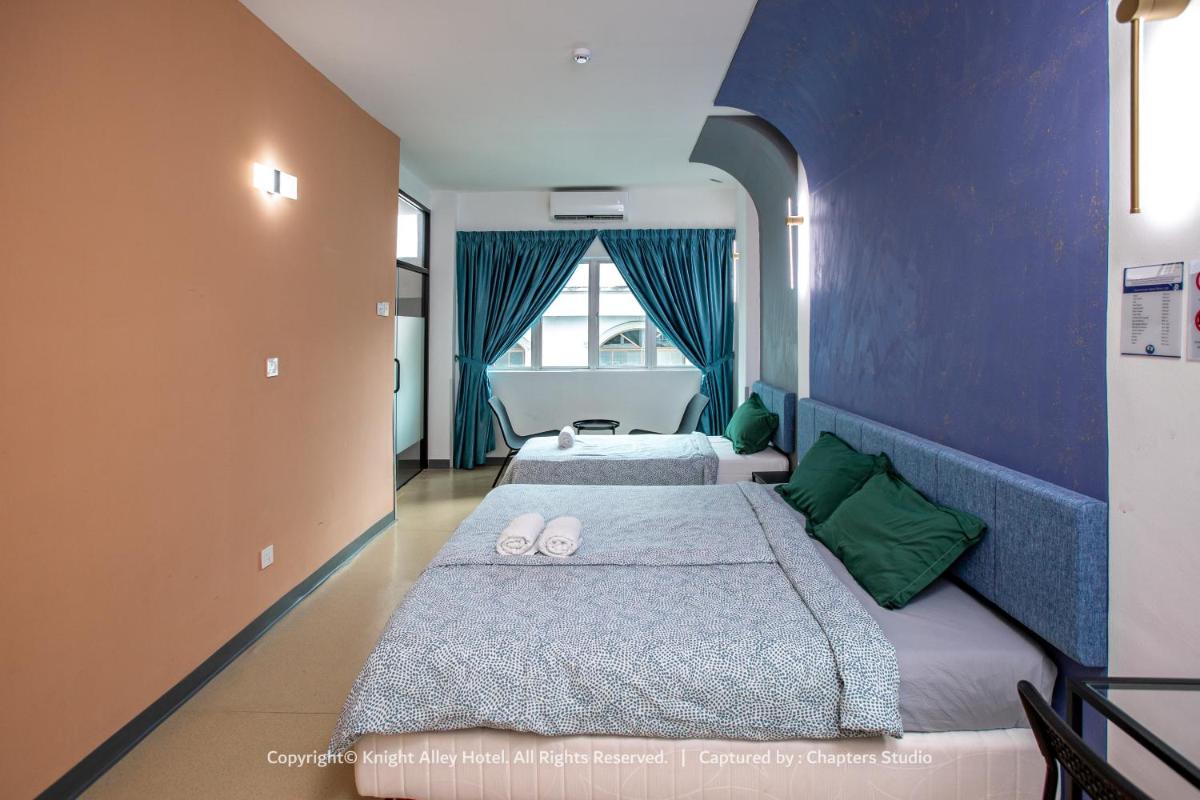 Knight Alley Hotel - Housity