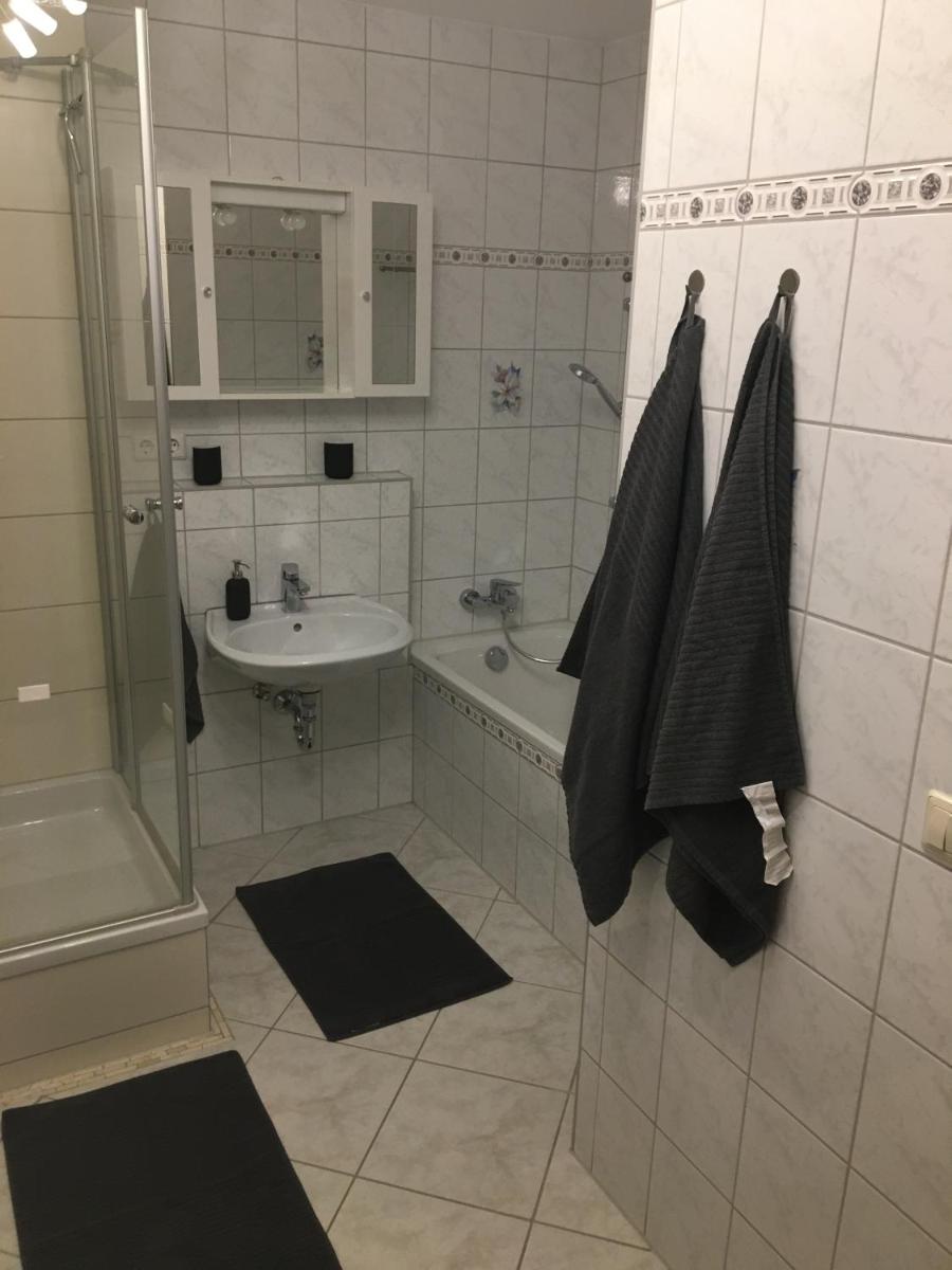 Ferienwohnung am Goethe Park für 2 bis 3 Personen - Hizvo