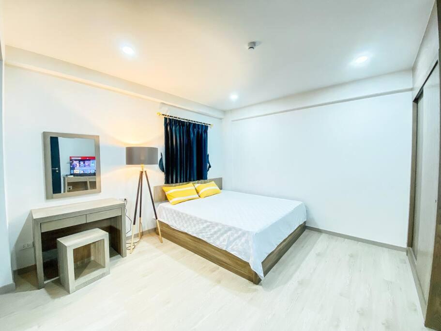 GP HOUSE apartment - Large Bedroom Sukhumvit BTS - Housity
