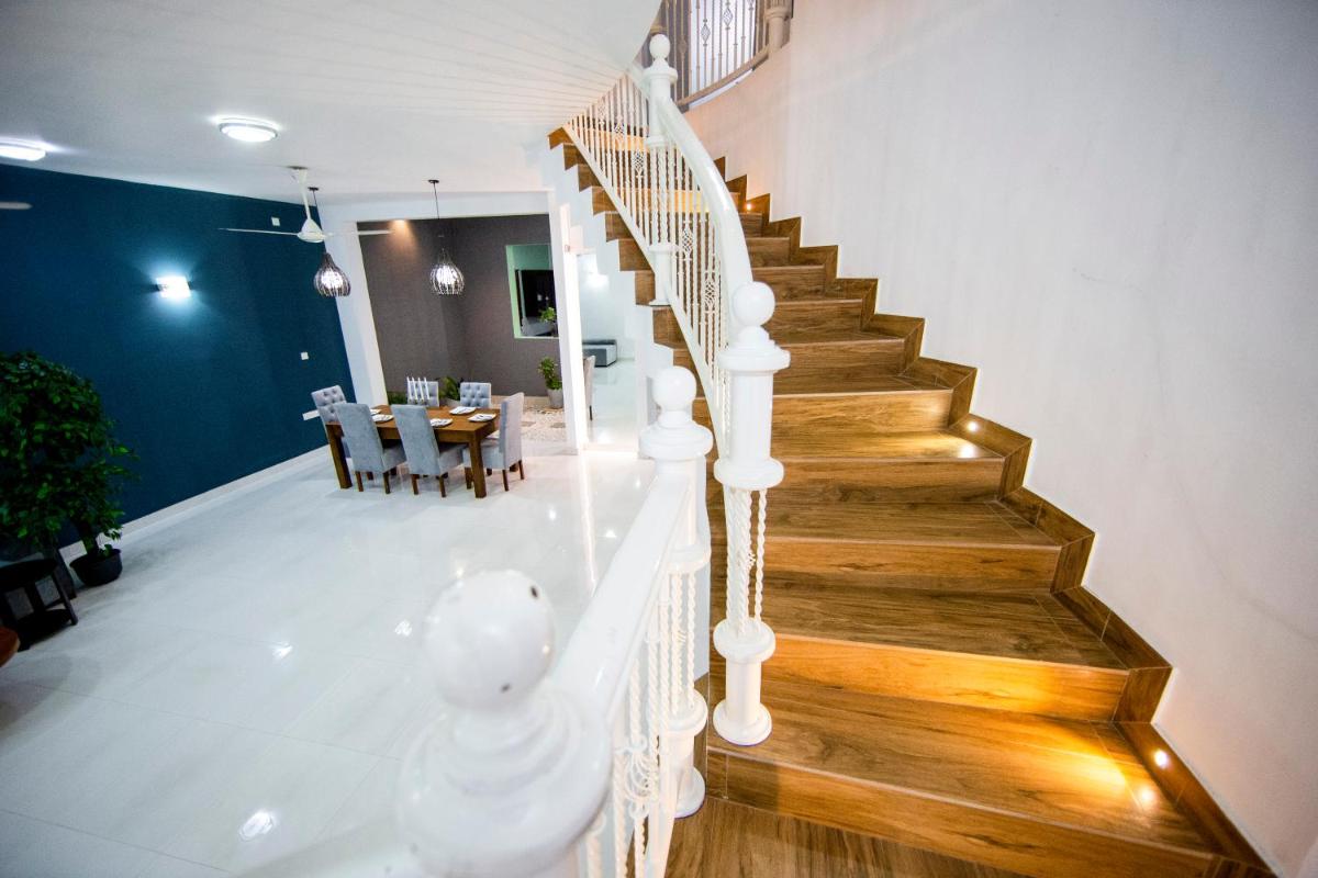 The Breeze Residence, Kottawa - Housity