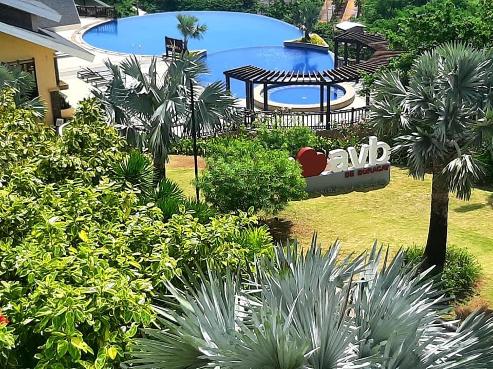 Unit 306 Alta Vista de Boracay by David - Housity