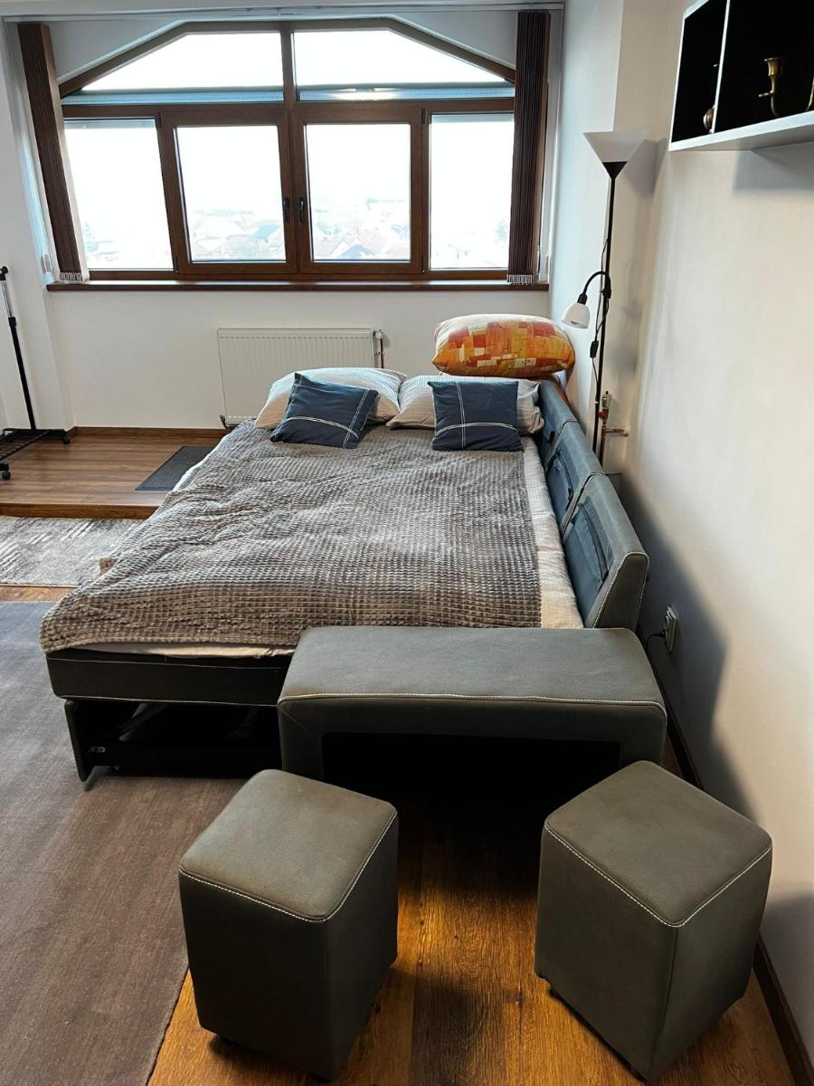 High level Apart Oradea free reserved parking - Hizvo