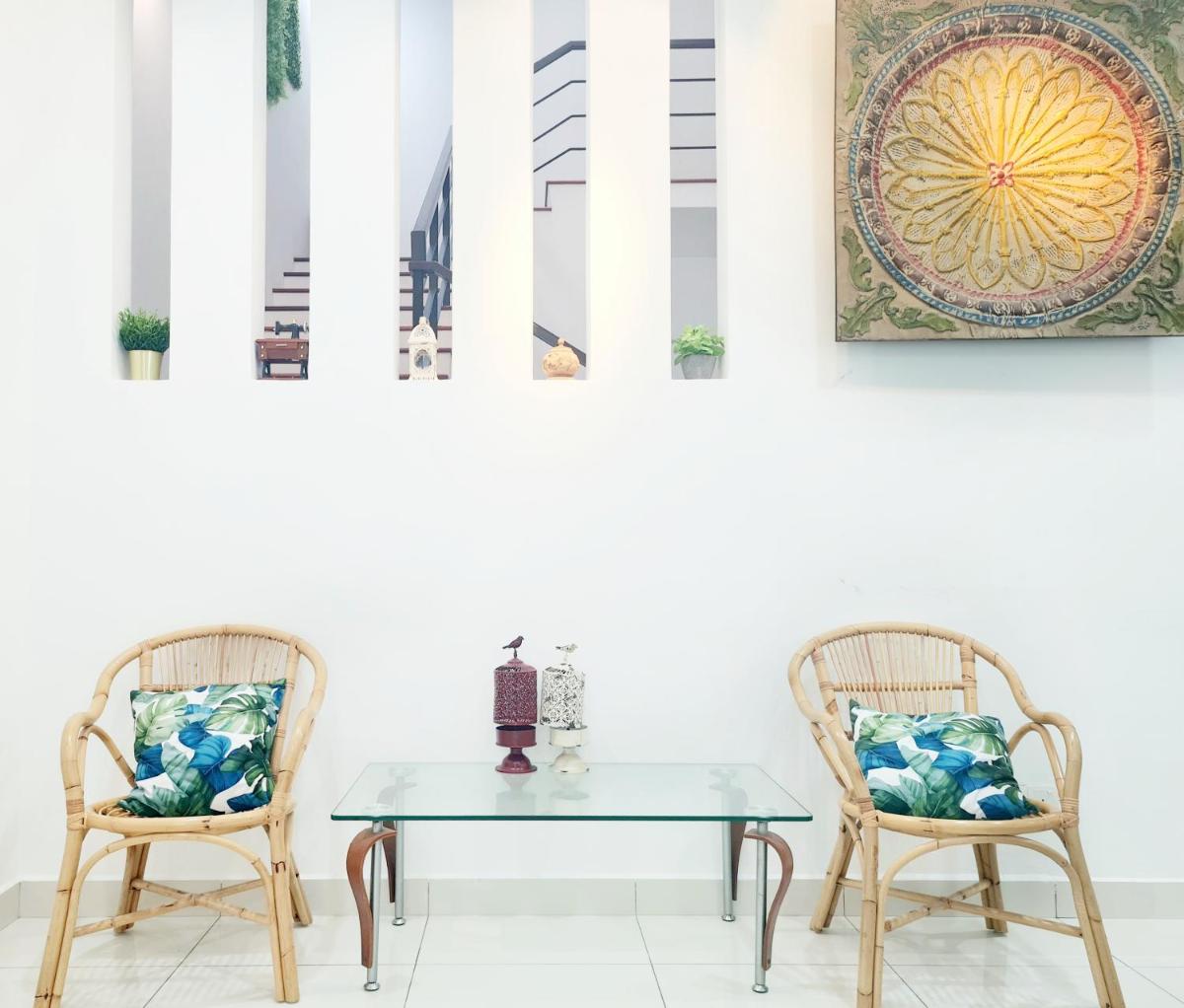 Ocean 25 Shamrock Beach Big Group 6 Bedroom 5 Bathroom with Pool - Housity