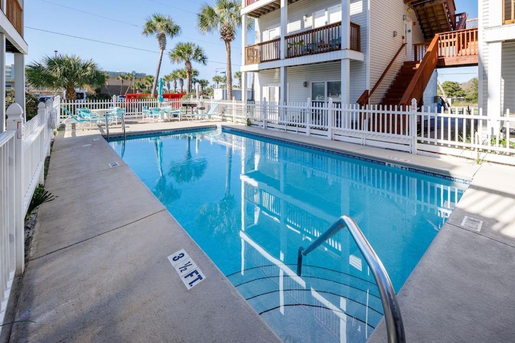 Sunset Cottages 4C , Fort Walton Beach, FL - Housity