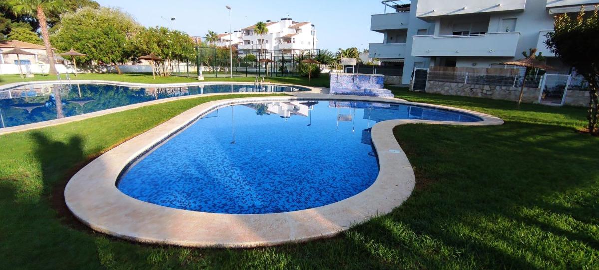 Denia Beach Apartment Jardín privado y piscina - Housity