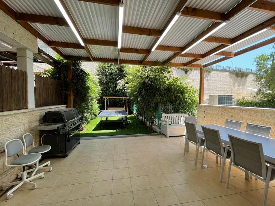 Lovely 5 bedroom vacation home in heart of RBSa - Housity
