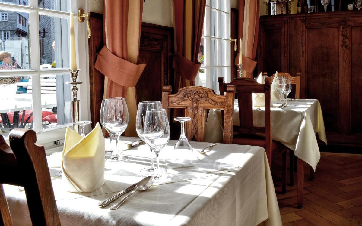 Horchem Hotel-Restaurant-Café-Bar - Housity