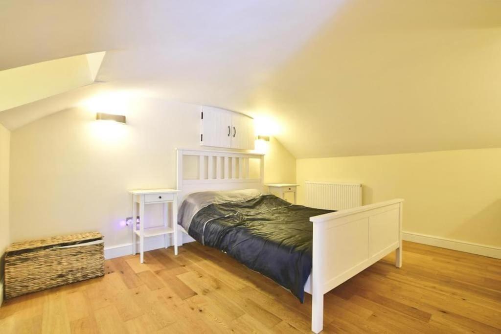 Cosy retreat in Rainow, Western Peak District - Housity