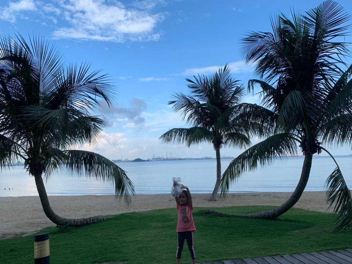 Sea view 2 bedroom Fully furnished Apartment Forest City Starview Bay Johor Malaysia - Housity