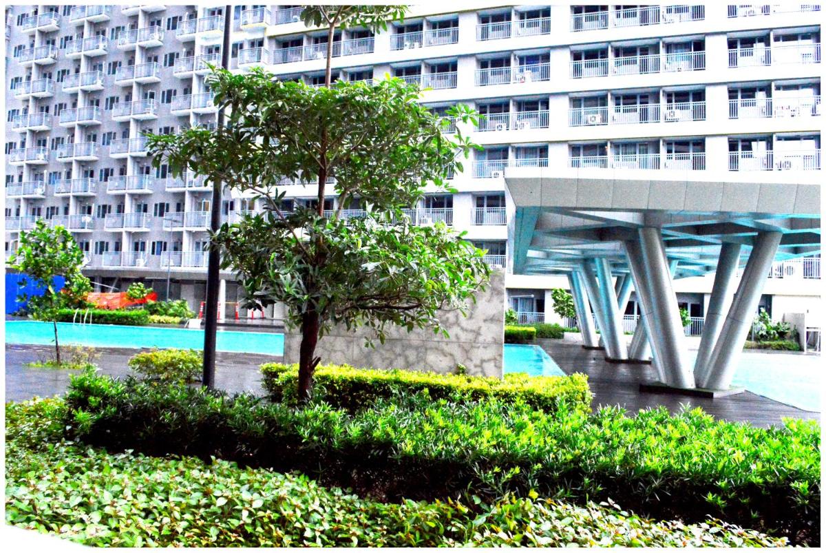Iona Reign's Vacation Unit at FAME Residences - Housity