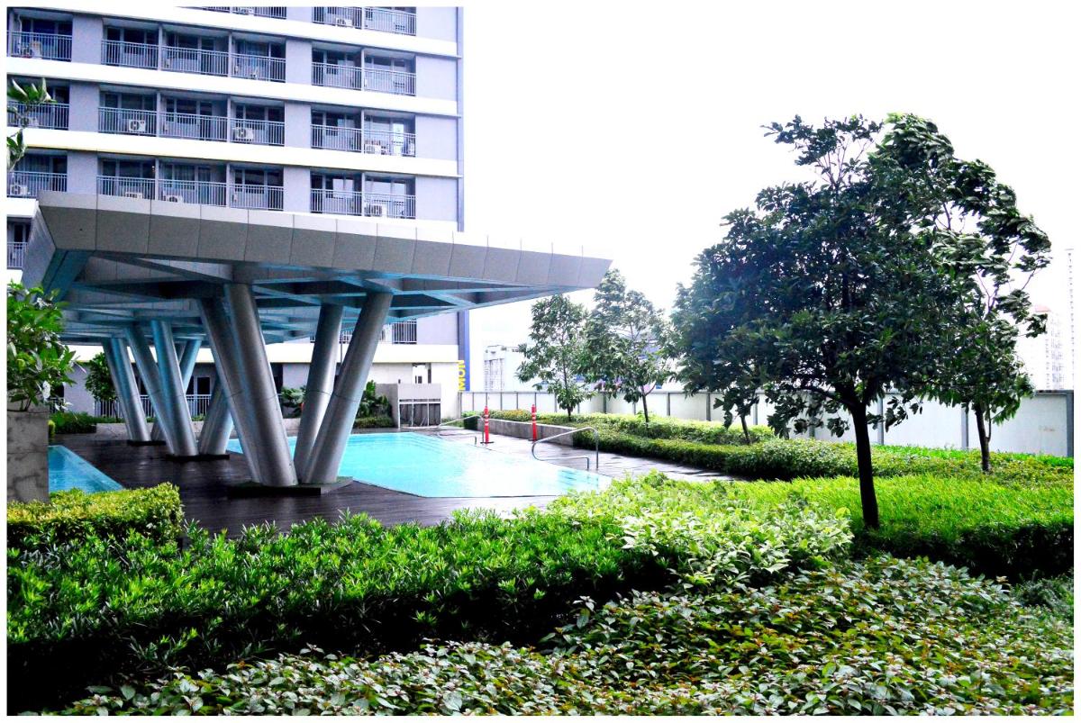 Suitetrails - Iona Reign's Vacation Unit at FAME Residences