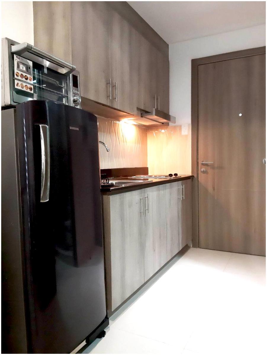 Suitetrails - Iona Reign's Vacation Unit at FAME Residences