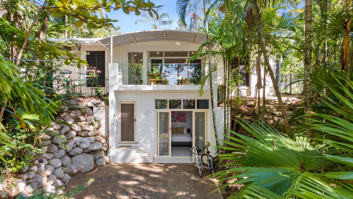 Sandpipers Beach House - Housity