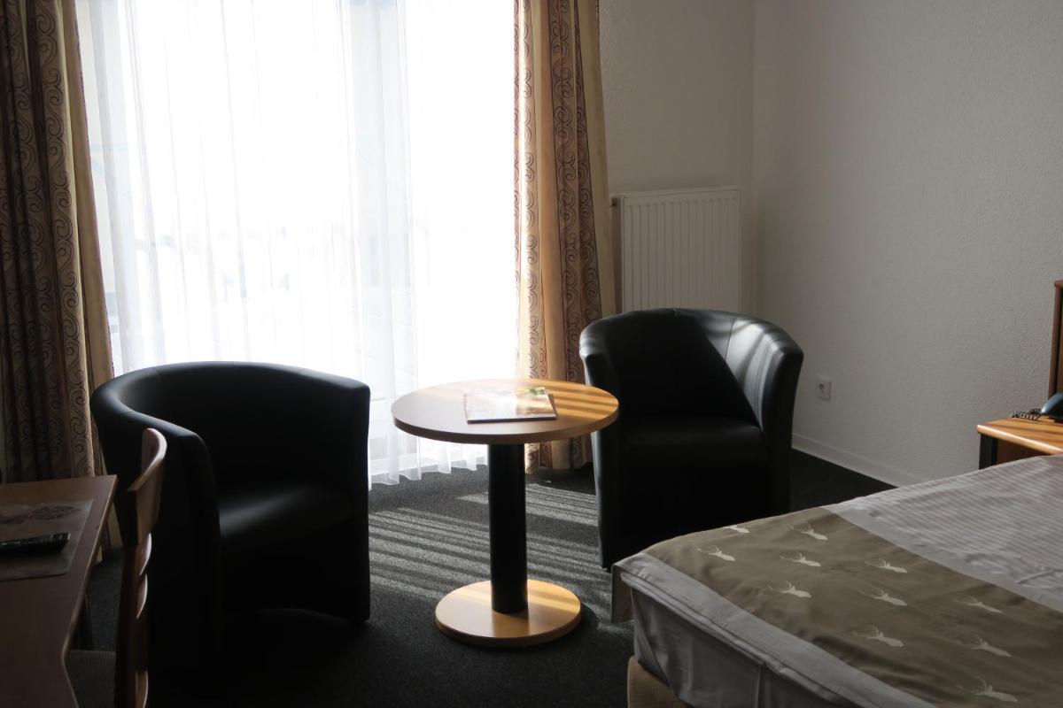 Hotel & Restaurant Zum Hirsch - Housity