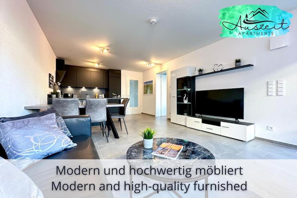 Suitetrails - Auszeit Apartment DELUXE am Uferpark - nur 100 m bis zum Bodensee, direkt am Bodenseeradweg, 2 Schlafzimmer, 2 Sonnenbalkone, schnelles WLAN, kostenloser Tiefgaragenstellplatz, für bis zu 4 Personen