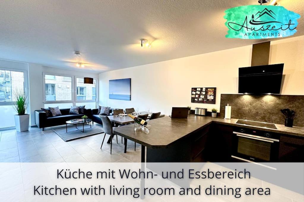 Suitetrails - Auszeit Apartment DELUXE am Uferpark - nur 100 m bis zum Bodensee, direkt am Bodenseeradweg, 2 Schlafzimmer, 2 Sonnenbalkone, schnelles WLAN, kostenloser Tiefgaragenstellplatz, für bis zu 4 Personen