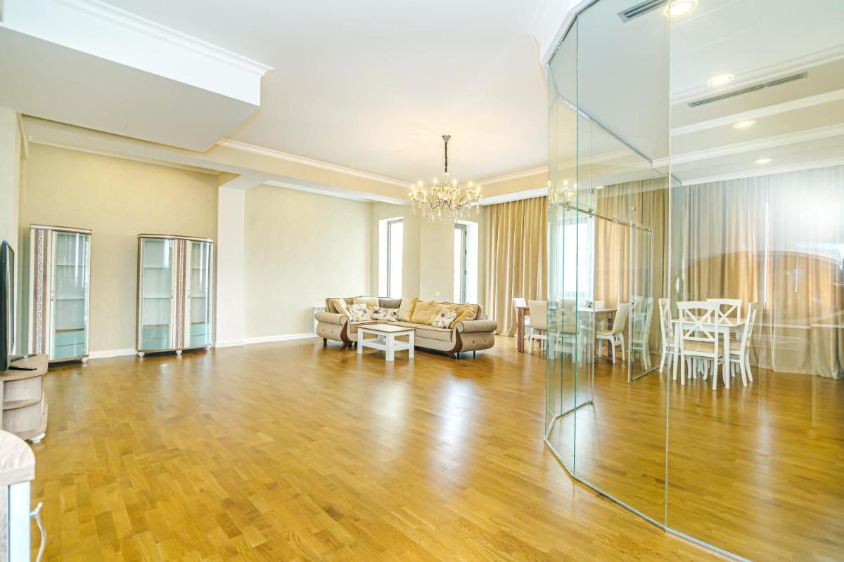Suitetrails - Buta Palace Luxury House