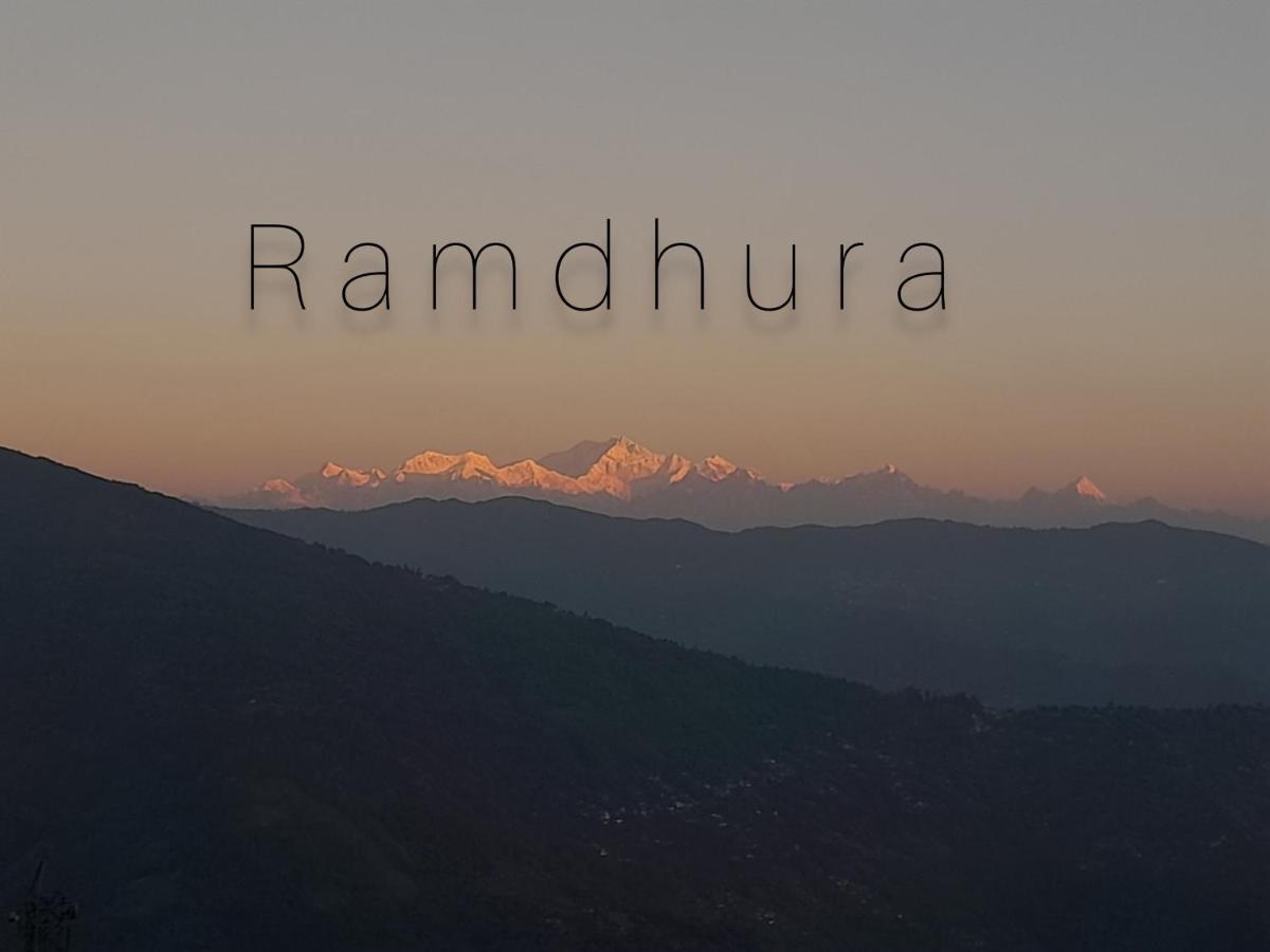 Pahar E Satyajit Homestay Ramdhura - Housity