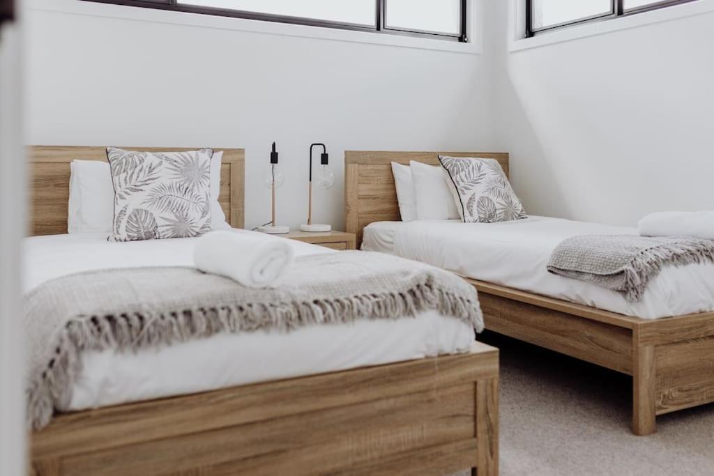 Scandi at Stieglitz Sleeps 6 Modern & Stylish - Housity