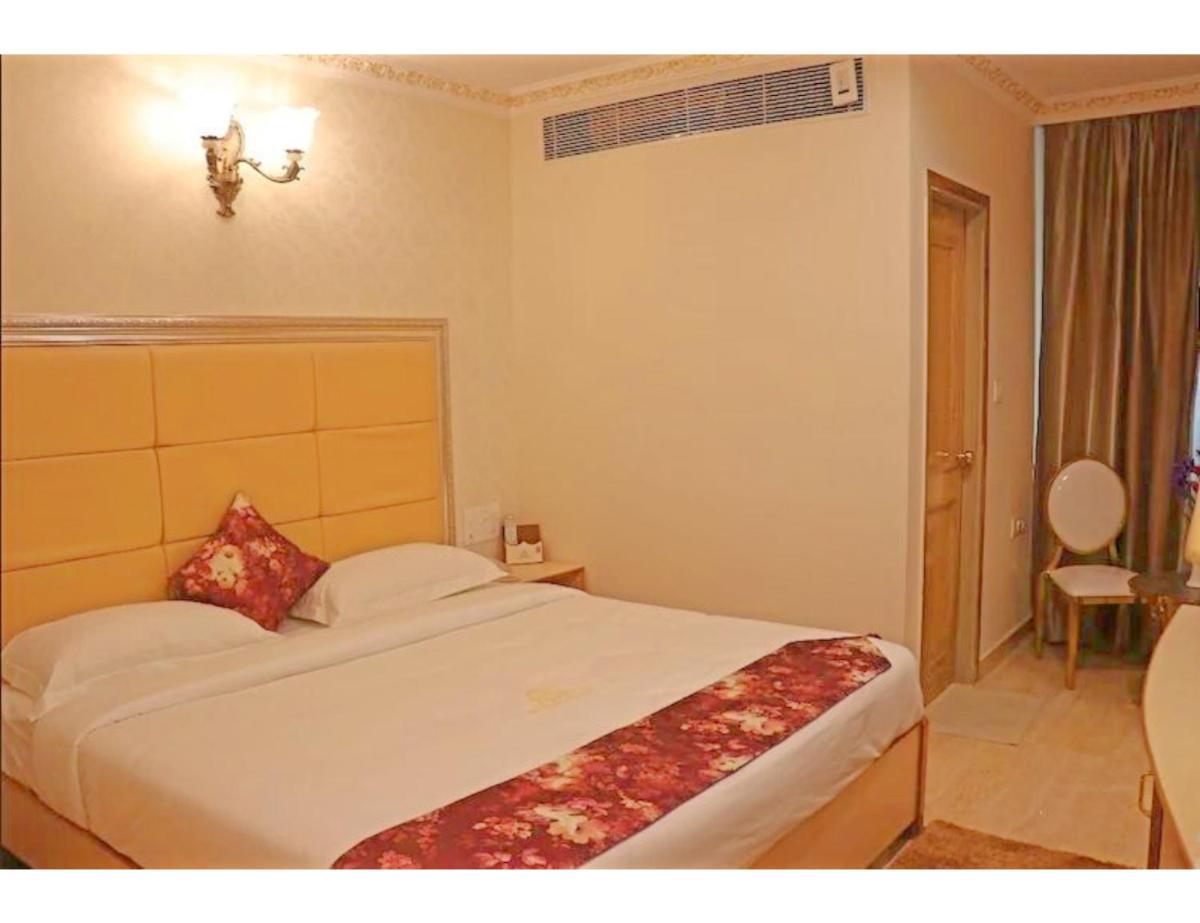 Hotel Galaxy Grand, Lucknow - Housity