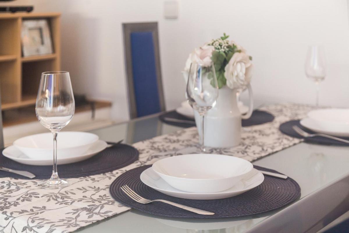 Apartma Lea - Housity