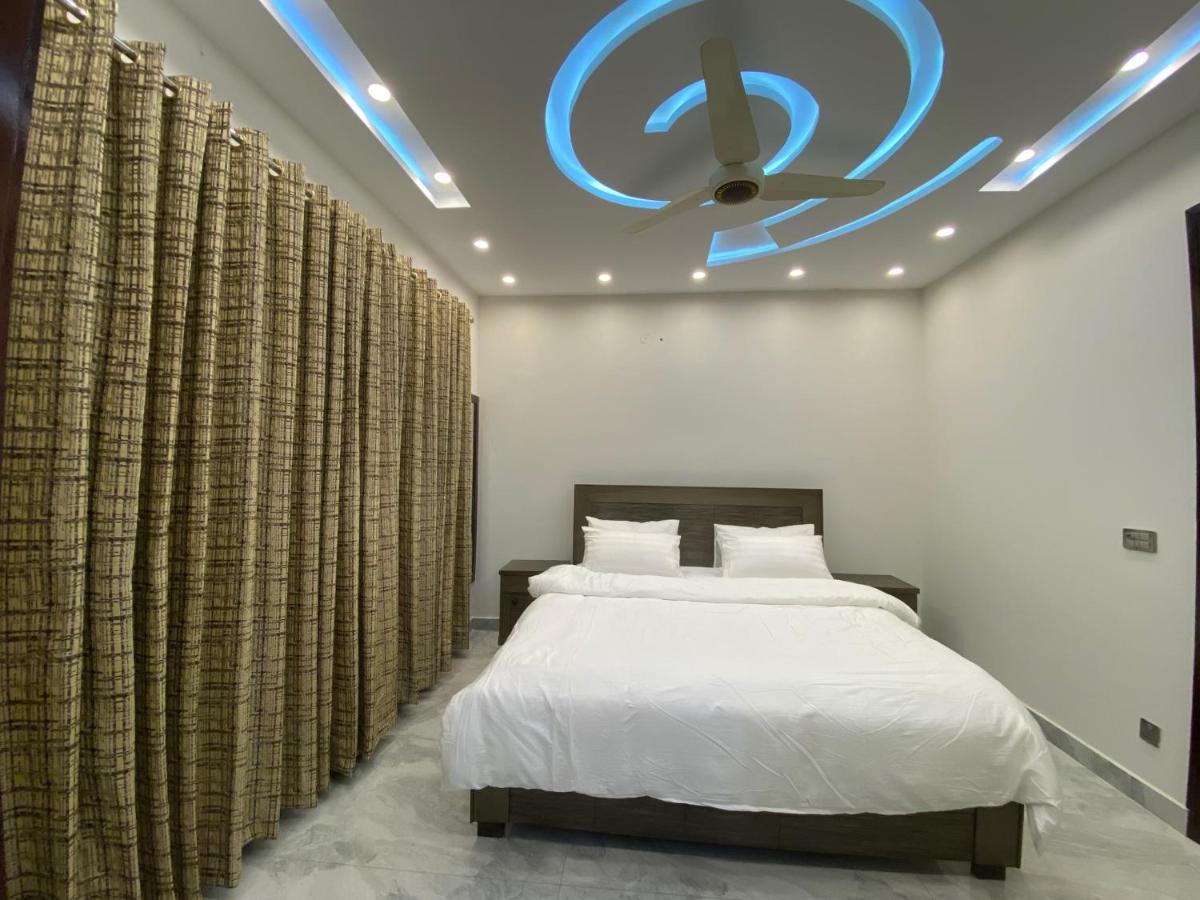 Modern Luxury Villa Lahore - Housity