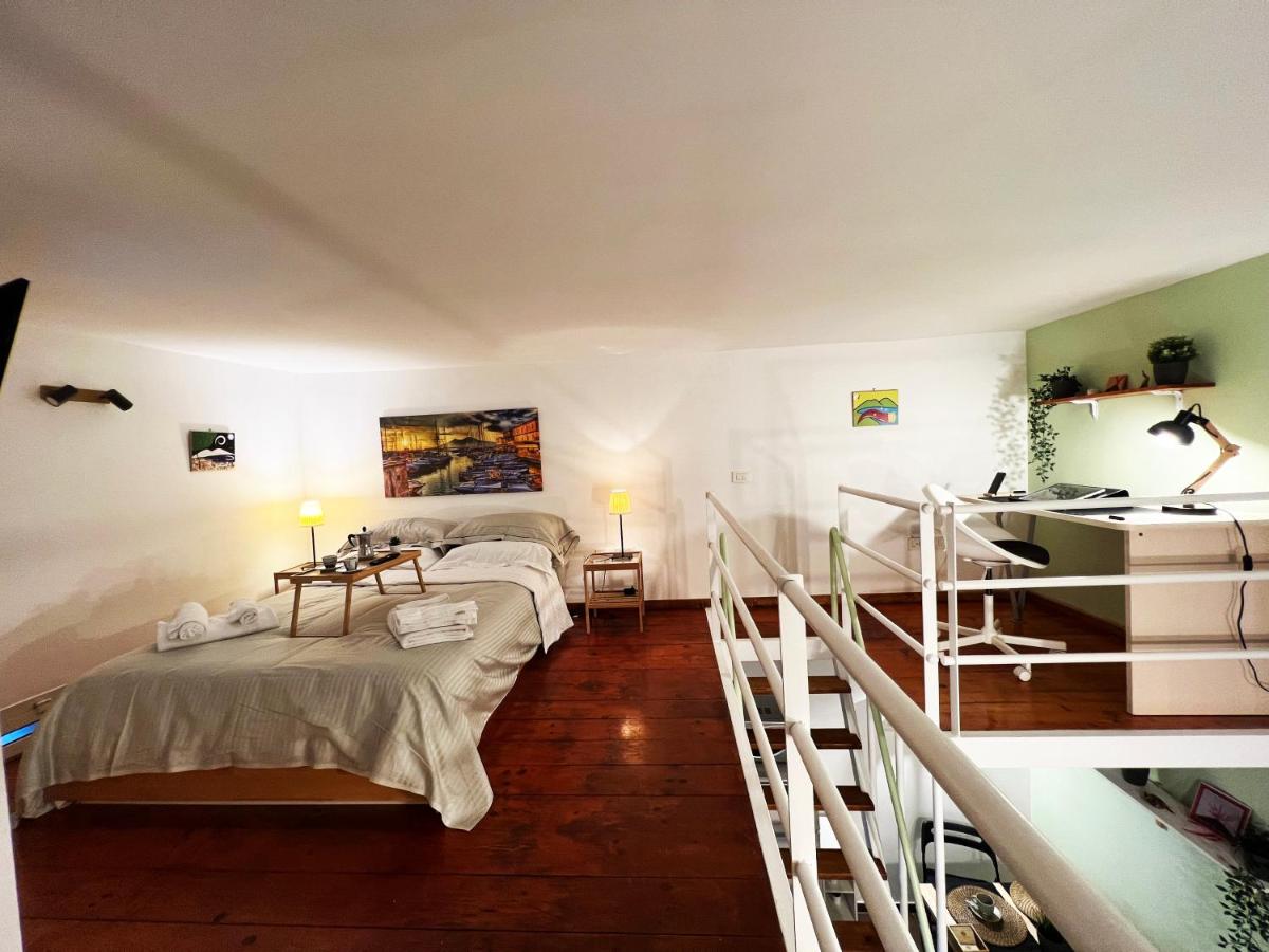 All'Ombra del Vesuvio Rooms Duomo - Housity