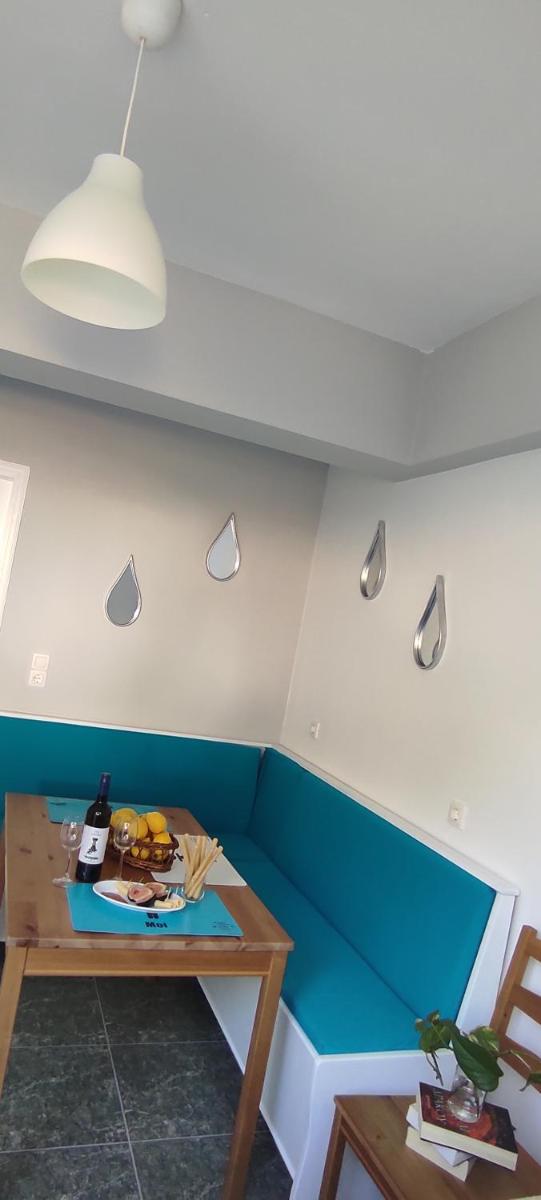Small Patak House - Housity
