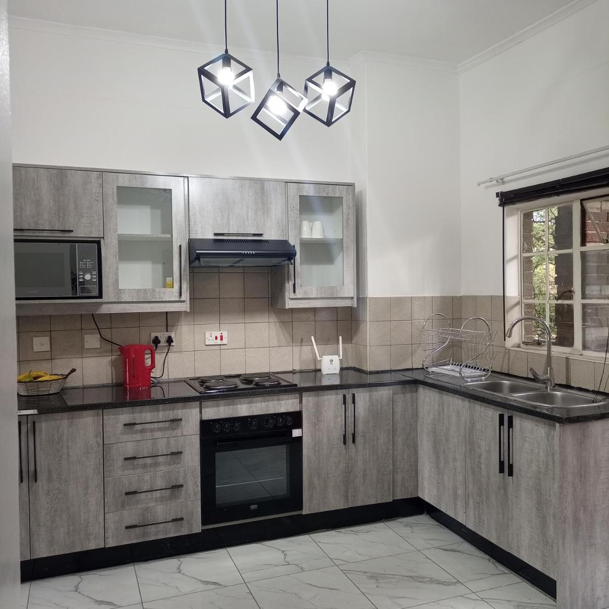 Palm View Sunset Mews - Grand Palm-