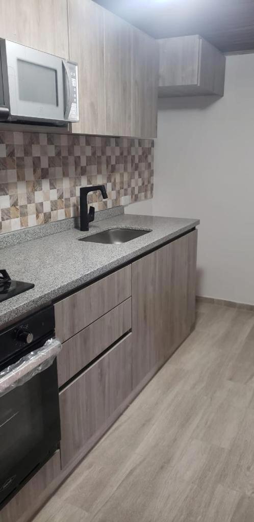 CASA GRANDE PRIVADA - Housity