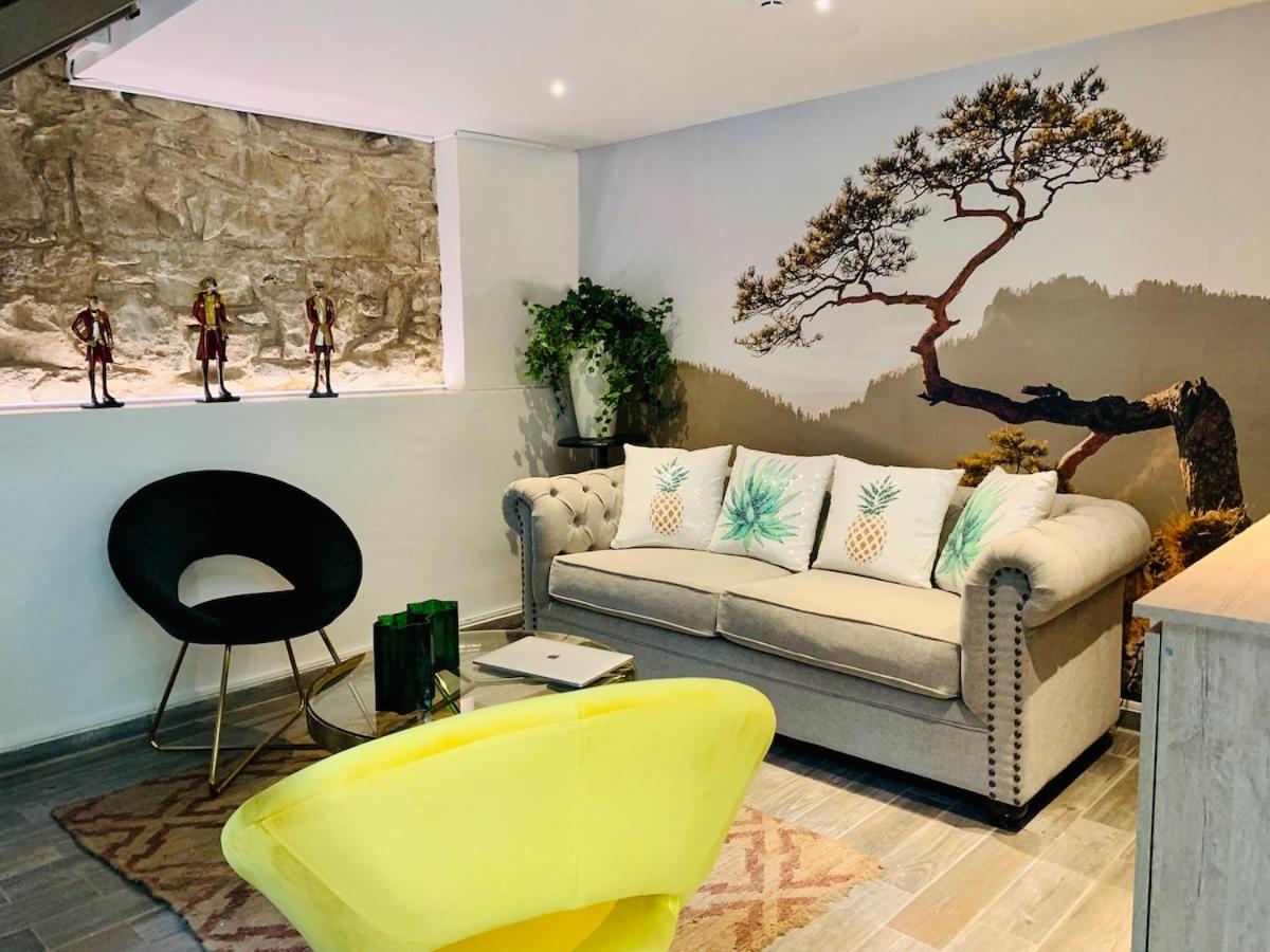 AmazINN Places Casco Viejo Duplex and Pool - Housity