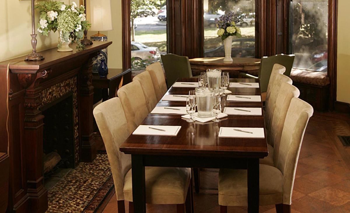 Morgan State House Inn - Housity