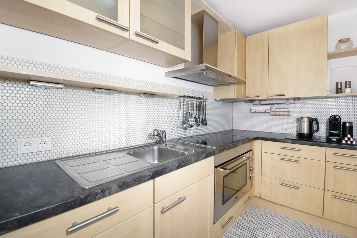 Apartment Kneer - Panoramic View & Private Garden near Black Forest & Lake Constance - Hizvo