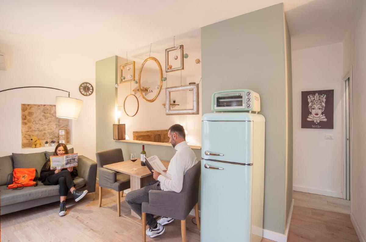 Homes4Holidays - Artistic Nest - Hizvo