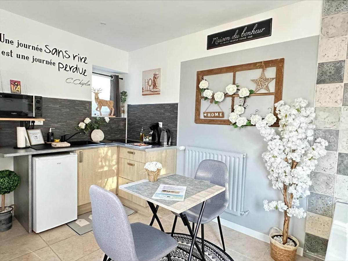 Les pieds dans l'eau SWEET HOME - Housity