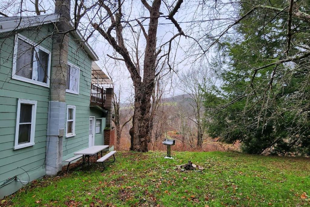 3-bedroom home/hot tub/pool table/riverfront/hunt - Housity